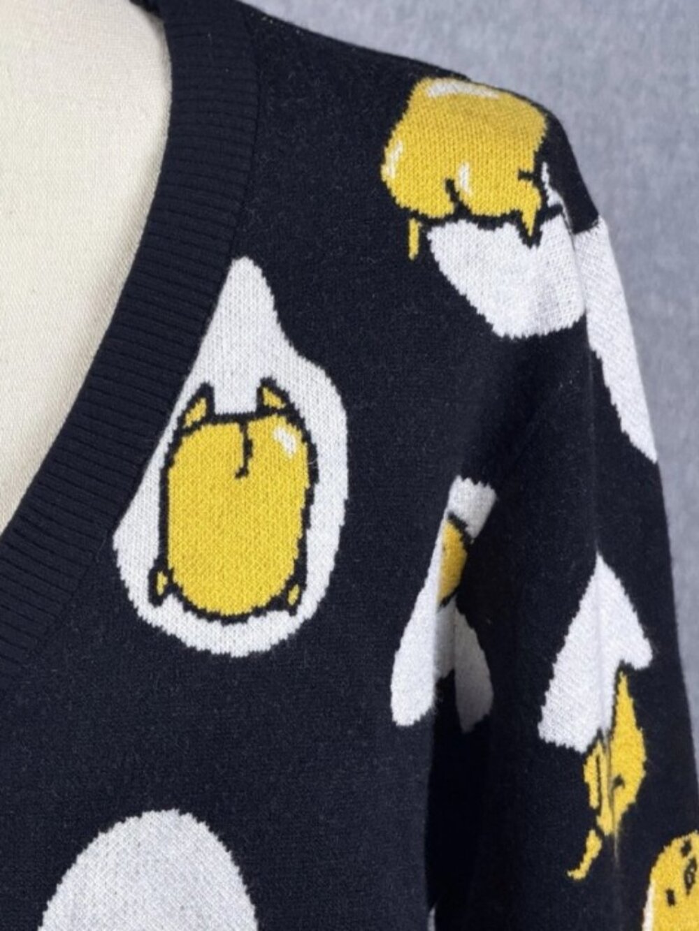 BlackMilk Gudetama Black Cropped Cardigan Lazy Egg Sweater Sanrio Size M/L - Picture 5 of 12